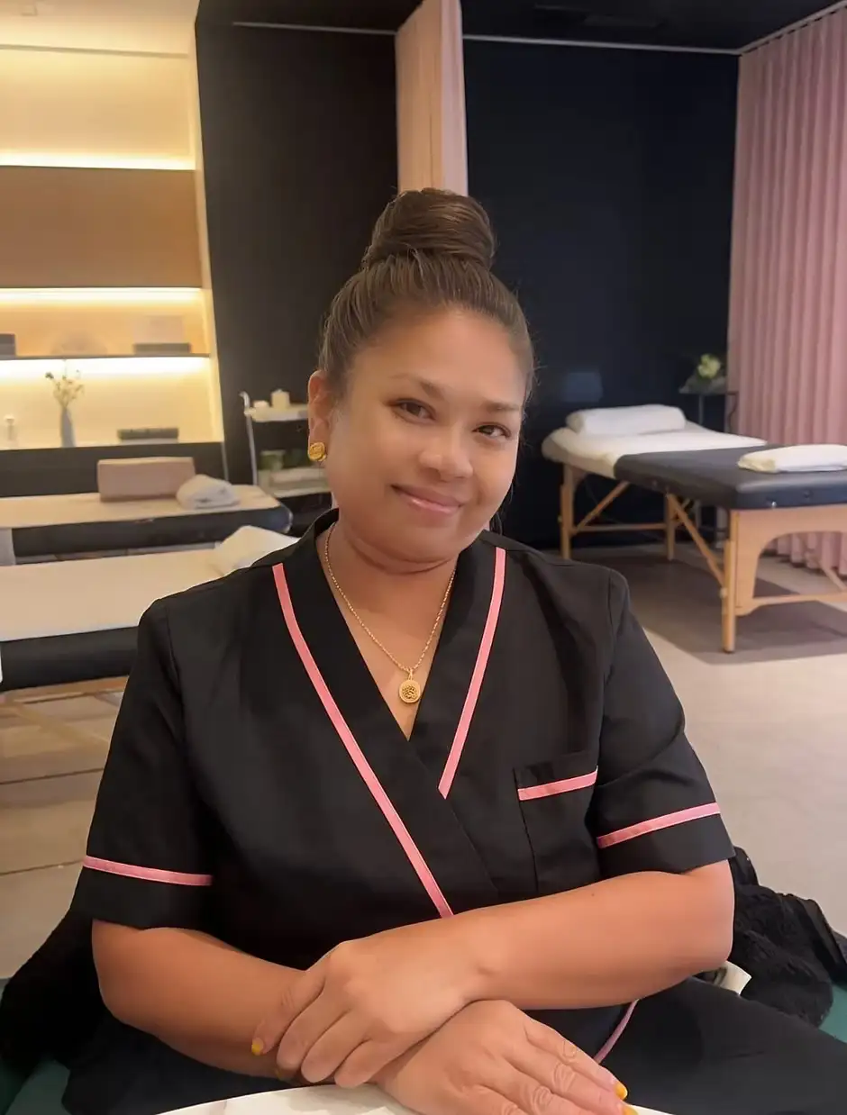 Lee, professional Thai massage therapist at Lee Thai Healing
